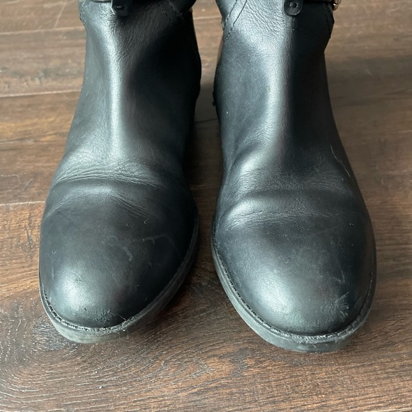 Vince Camuto boots - Picture 2 of 11